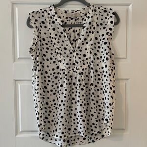 LOFT Black and White Sleeveless Blouse